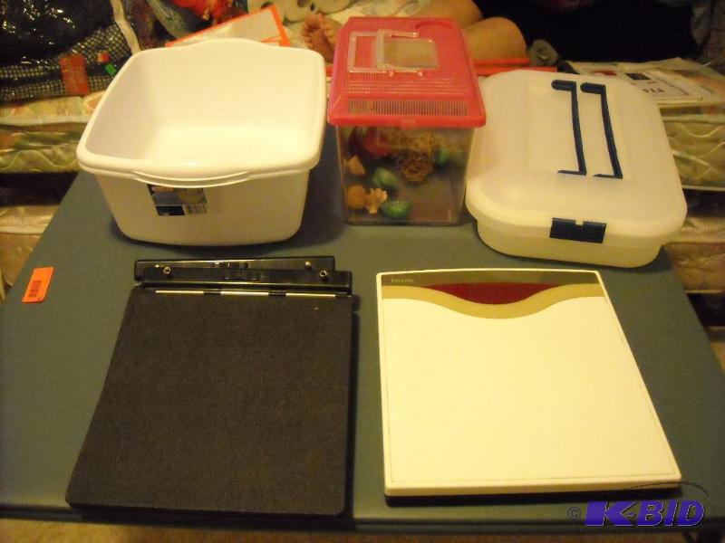 lot 139 image: misc items