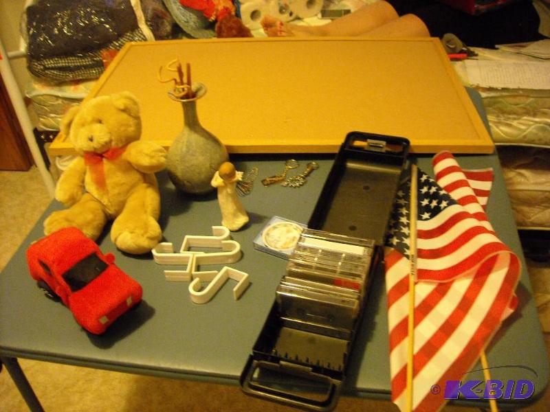 lot 155 image: misc household items