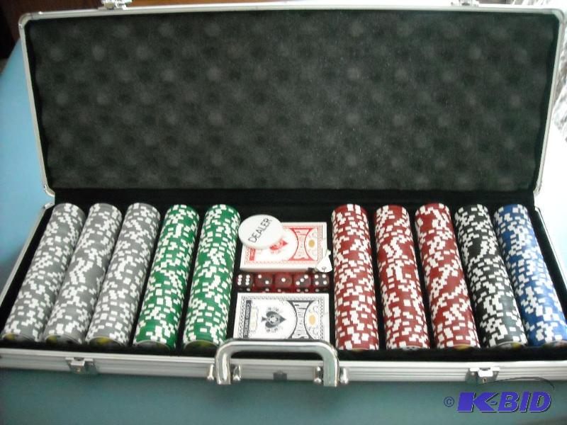 lot 157 image: poker chips