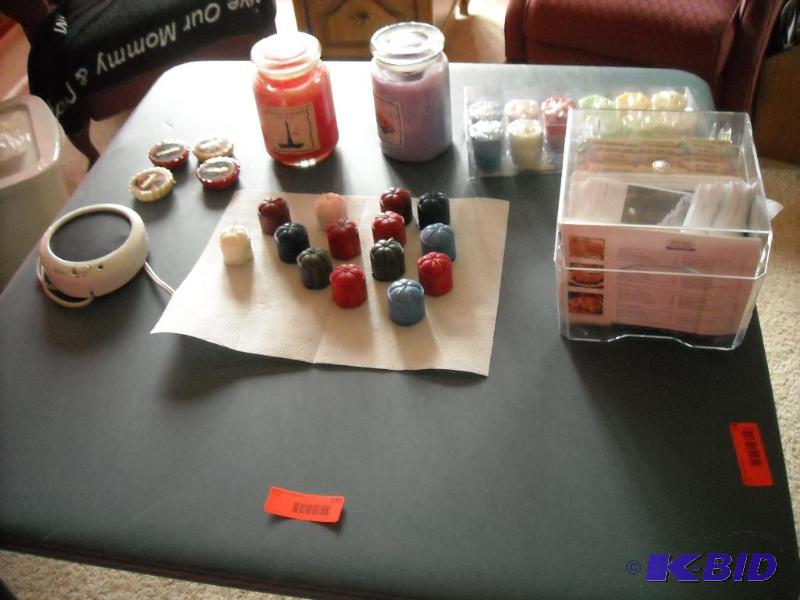 lot 191 image: misc candles, candle warmer and recipe box with recopies