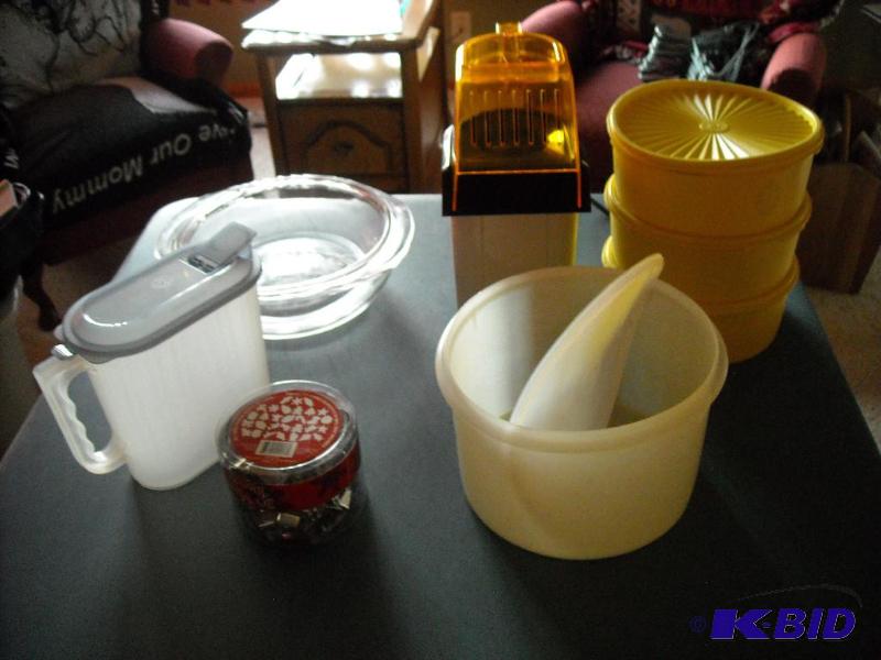 lot 199 image: misc kitchen items