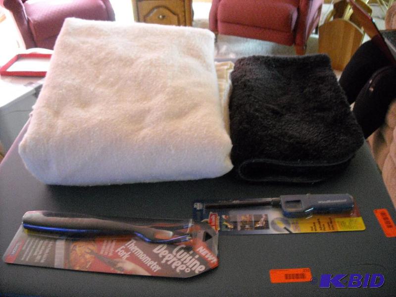 lot 231 image: fleece blanket, bath rug, fire starter, fork thermometer