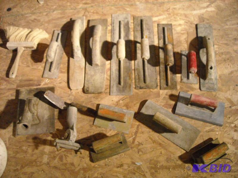 lot 303 image: Cement tools