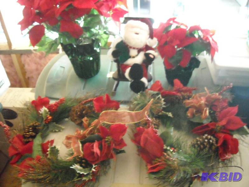 lot 320 image: misc xmas stuff