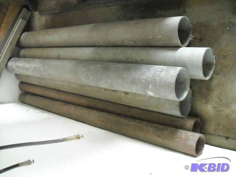 lot 343 image: steel pipes