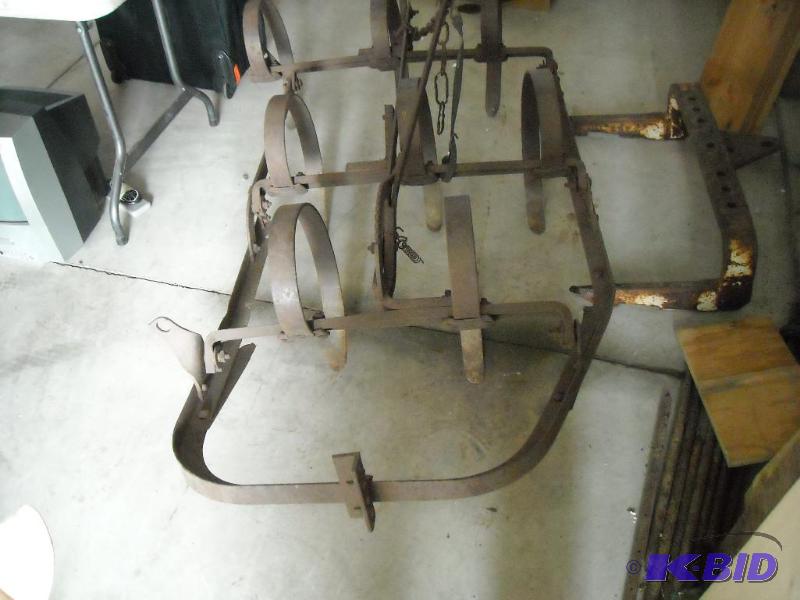 lot 347 image: cultivator an 3 point hitch for older tractor