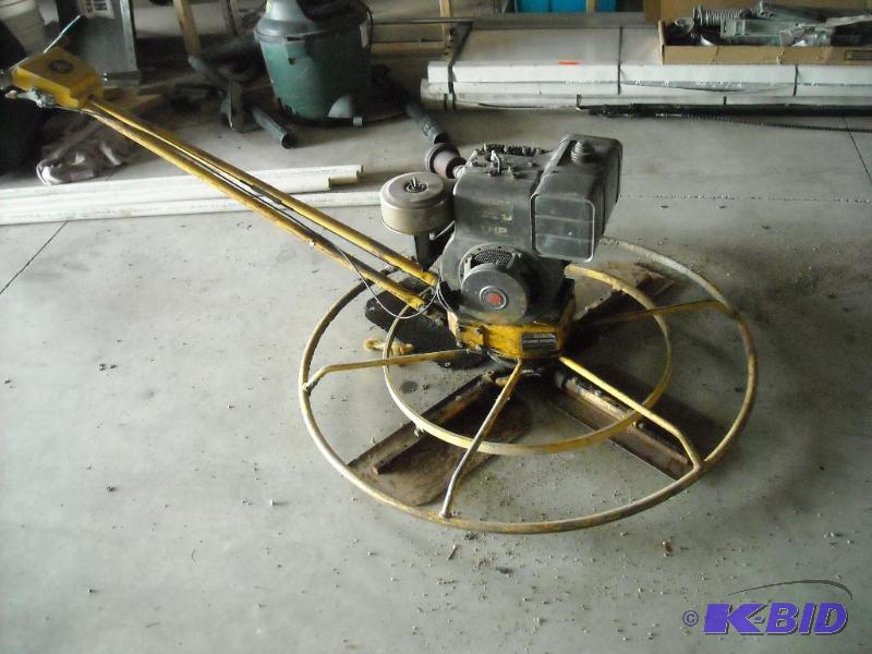 lot 348 image: 42 Kelly power trowel