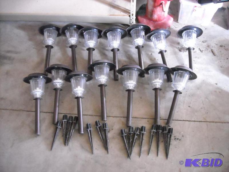 lot 351 image: 14 - brown outside solar lights