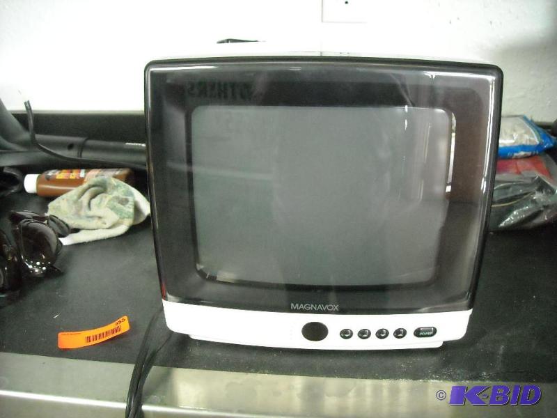 lot 355 image: ACDC magnavox 9 color TV with remote