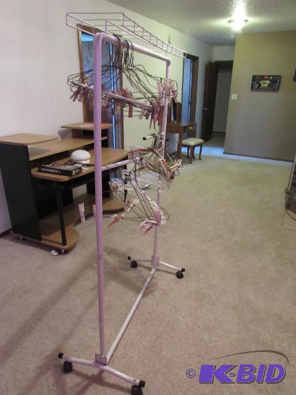 lot 375 image: Laundry Drying Rack and Misc