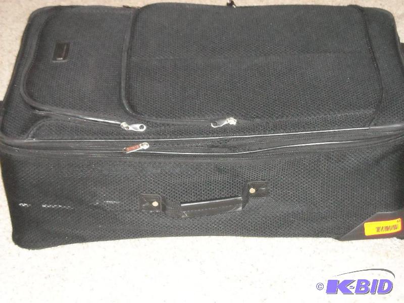 lot 43 image: Suitcase