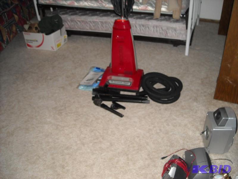 lot 44 image: vacuum