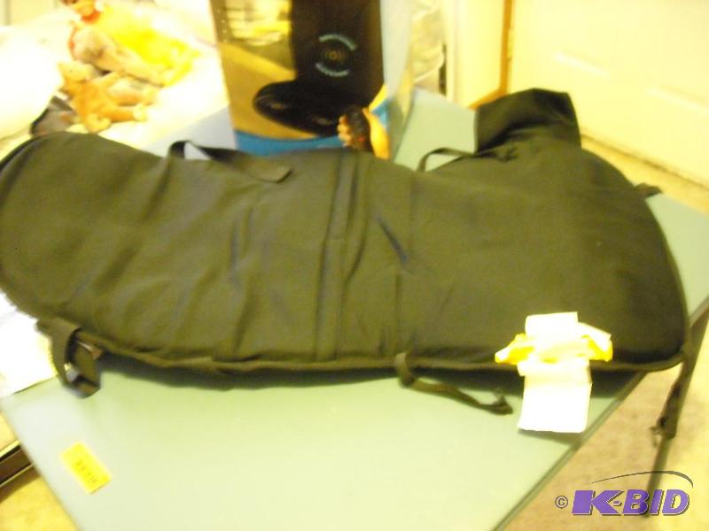 lot 87 image: 5 motor back massager wremote...