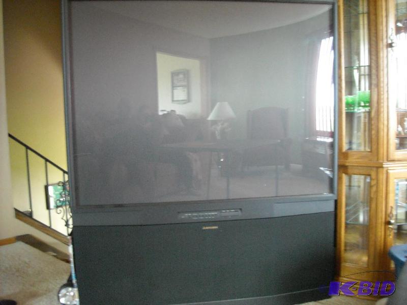lot 9 image: TV