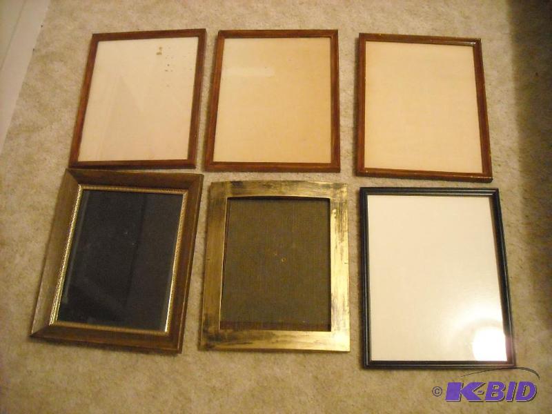 lot 92 image: 6 - 8X10 picture frames