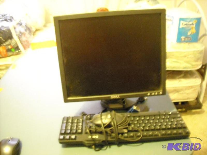 lot 94 image: Dell computer screen wkeyboard and mouse