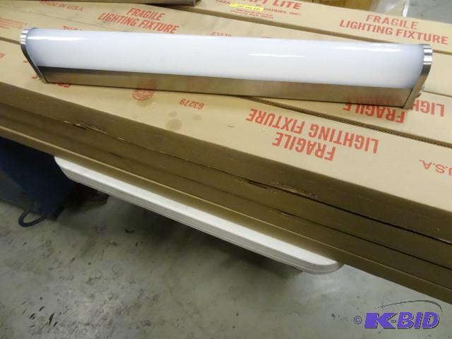 2 outdoor fluorescent lights. Stainless. 23&q...