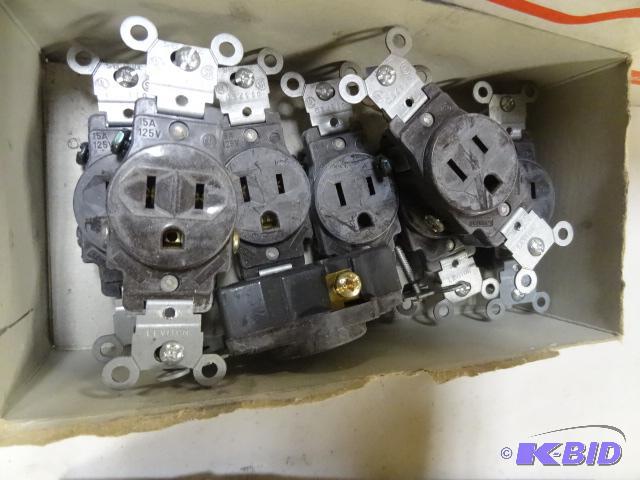 Plastic outlet boxes. B112HB...