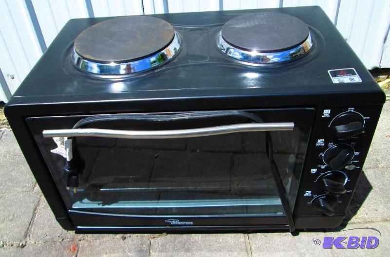 lot 2 image: Savouer pro line multi shelf level toaster ov...