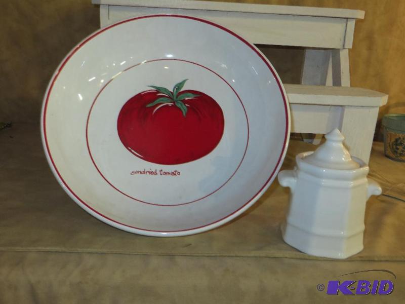 lot 100 image: Spaghetti Bowl and Covered Jar for toppings