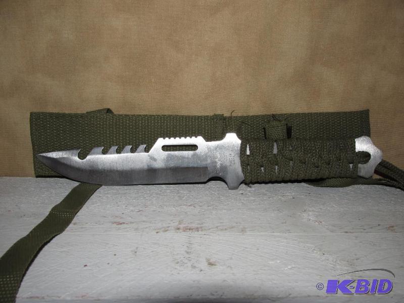 lot 128 image: Hunting Knife