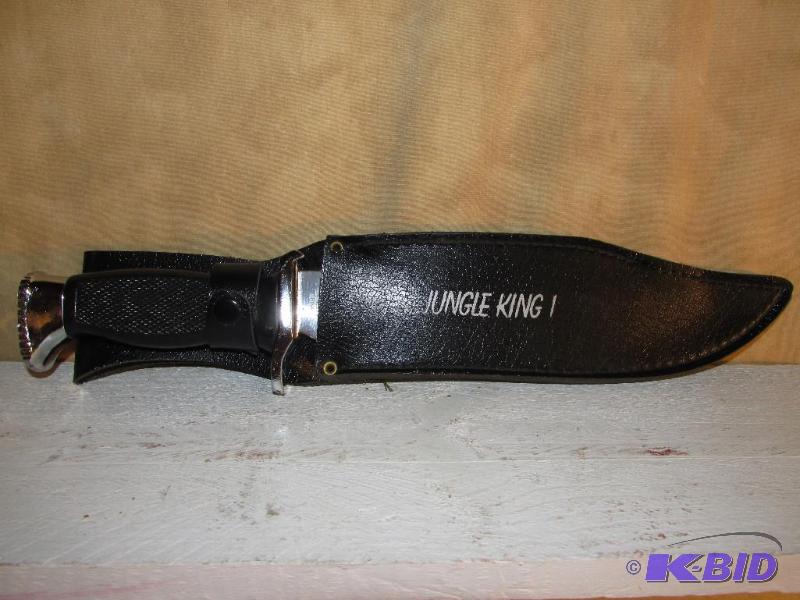 lot 129 image: Jungle King Hunting Knife