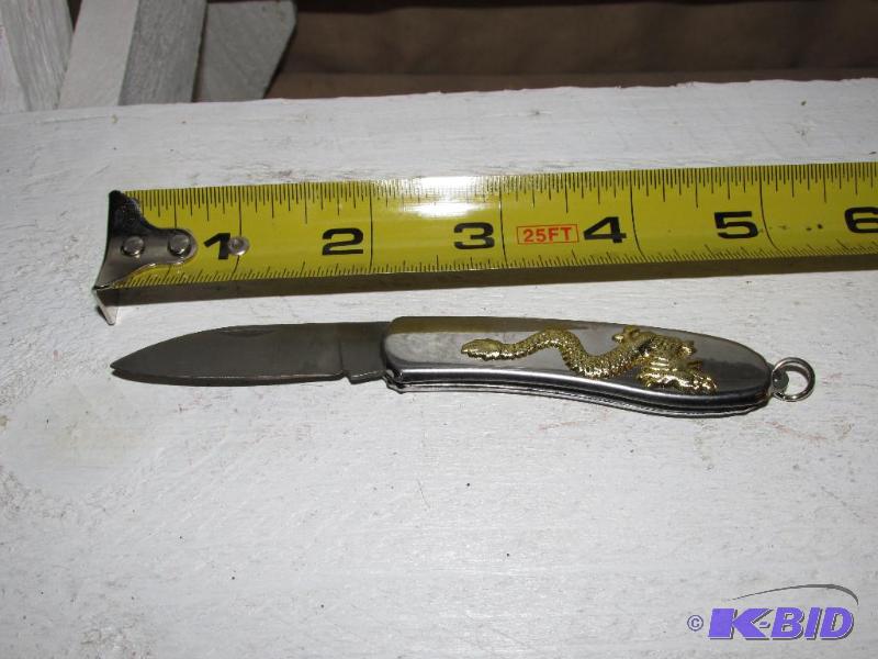 lot 140 image: Single Blade Pocket Knife with a Dragon