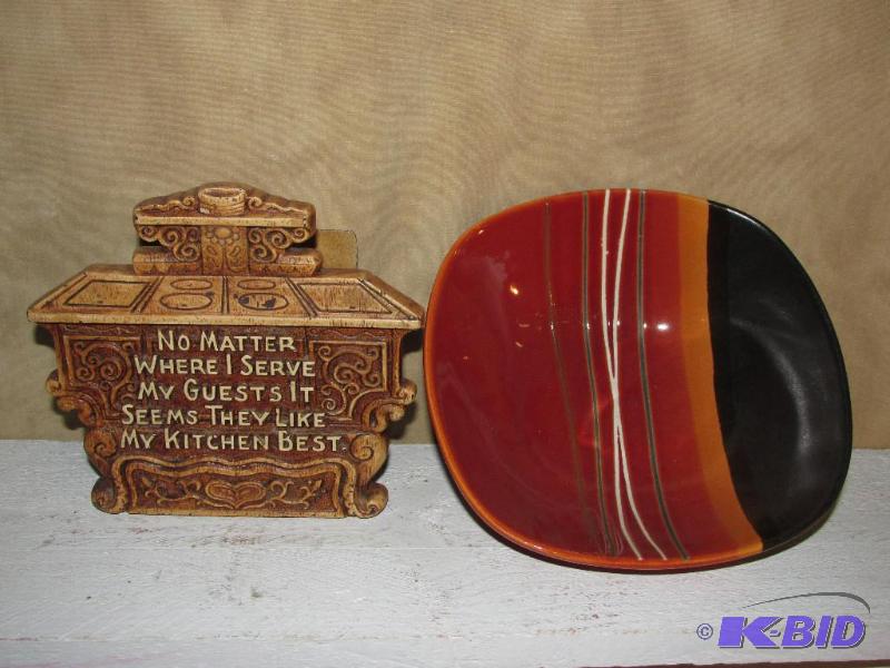 lot 164 image: Napkin Holder and Bowl