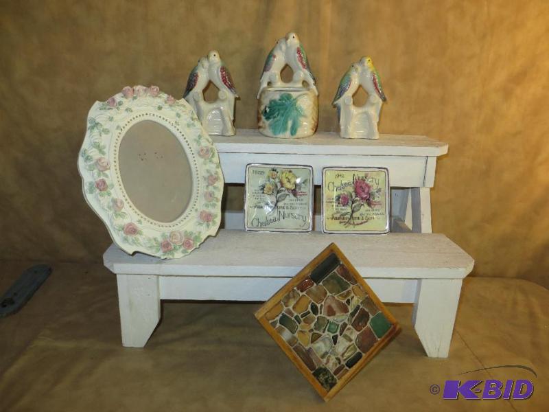 lot 19 image: 3 Vintage Super Cute Bird Wall Pockets 2 Plaques Picture Frame Trivet
