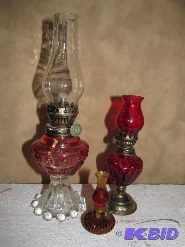 lot 193 image: 3 Small Oil Lamps