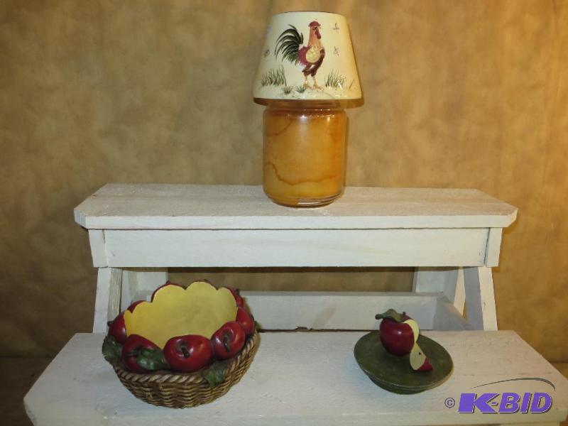 lot 22 image: Large Candle with 2 differnt add-ons