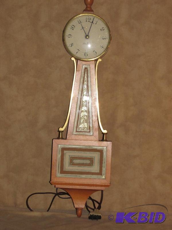 lot 267 image: VINTAGE BANJO CLOCK