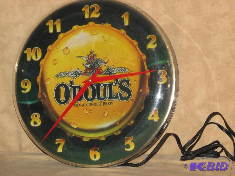 lot 268 image: ODouls Clock