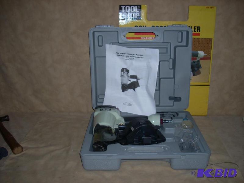 lot 300 image: Coil Roofing Nailer