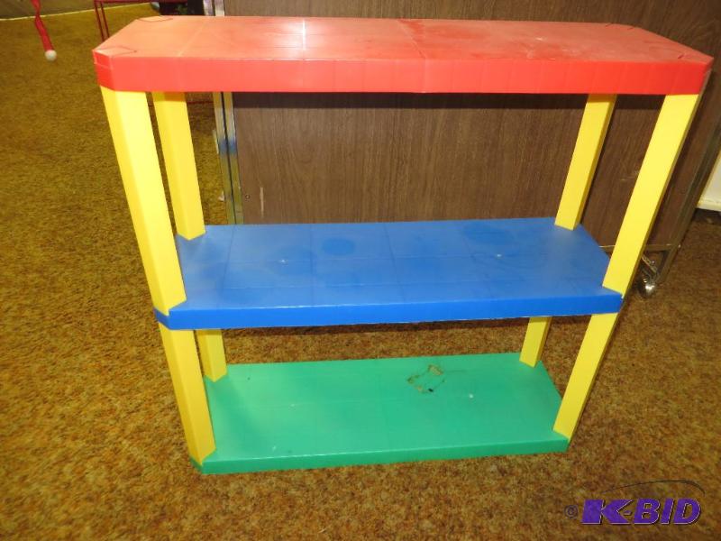 lot 67 image: Three Shelf Unit.