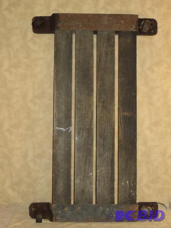 lot 78 image: Vintage Creeper