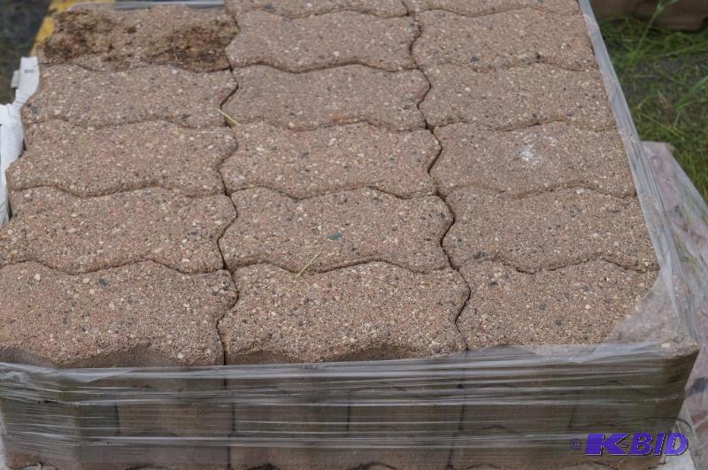 paving stones & lawn edging