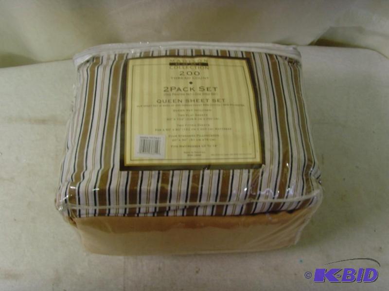 lot 11 image: 200 Thread 2 Pack Queen Sheet Set