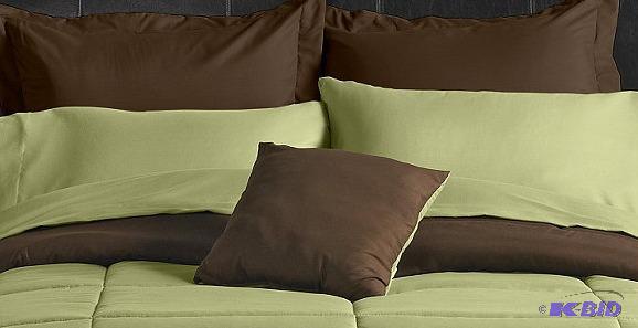 lot 14 image: MyHome Microfiber King Acces. Set