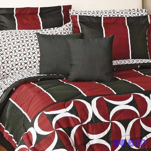 lot 36 image: Drexel 20pc Bedroom Set - Queen