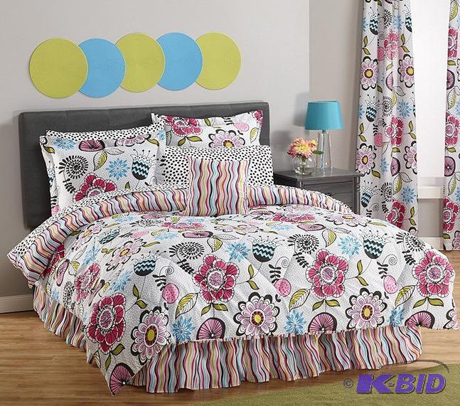 lot 48 image: Danika 8 Piece Bed Set - Full