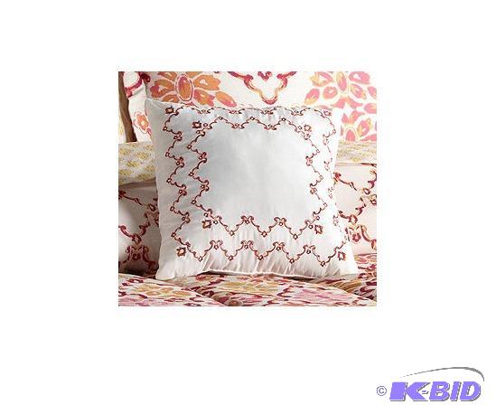 lot 6 image: MyHome Java 15 Square Pillow