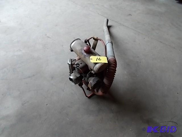 lot 16 image: Backpack Leaf Blower, Worked When Last Used...