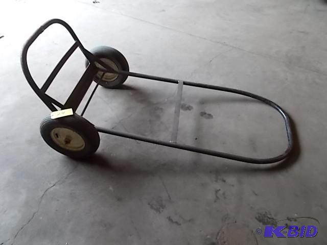 lot 24 image: 2-Wheel Cart...