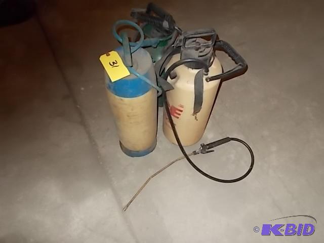 lot 31 image: (3) Sprayers...
