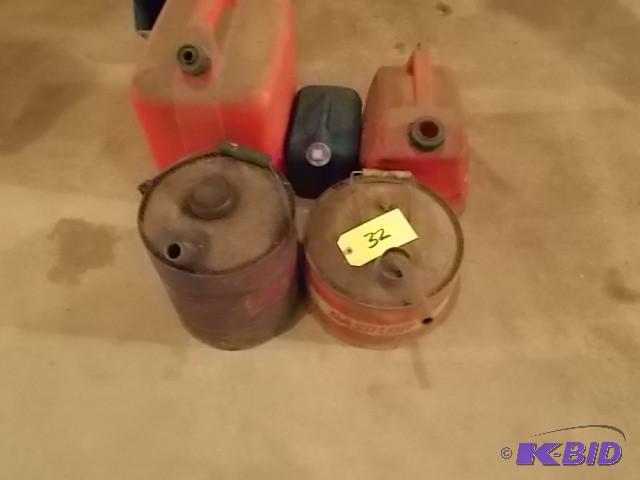 lot 32 image: (5) Gas Cans...