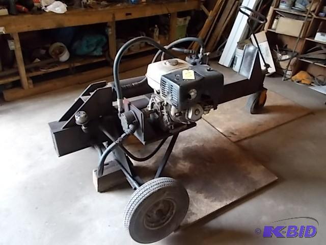 lot 5 image: Log Splitter, Honda 13 hp Gasoline Engine, 21...