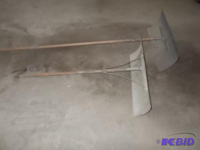 lot 68 image: (2) Roof Rakes...