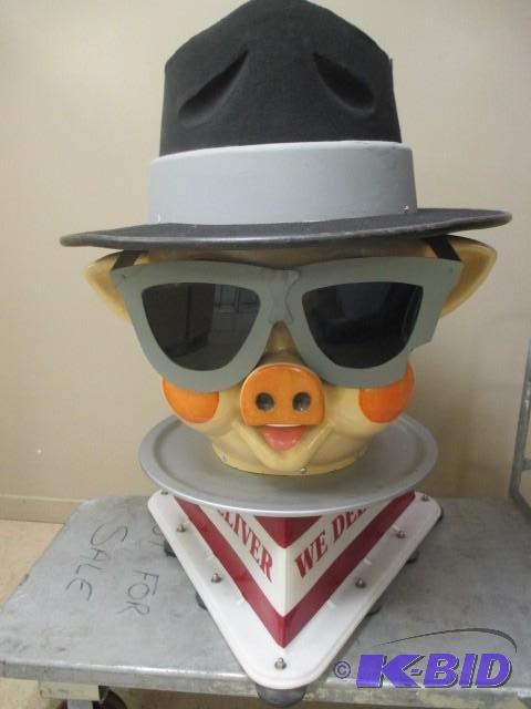 Collectible Famous Daves Pig Head