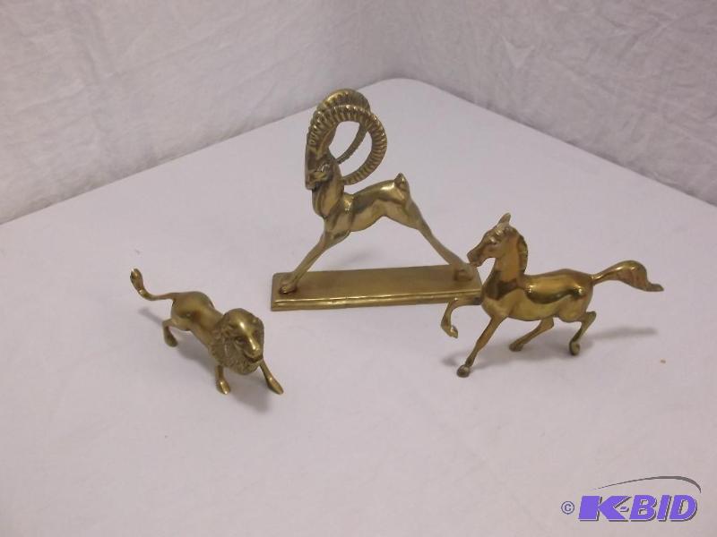 Nice lot with 3 Heavy Vintage Cast Brass item...